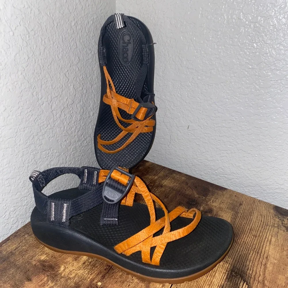 Chaco‎ Kids Sandals Size 5 Women's 6-6.5 Orange Straps Adjustable Hiking Shoes